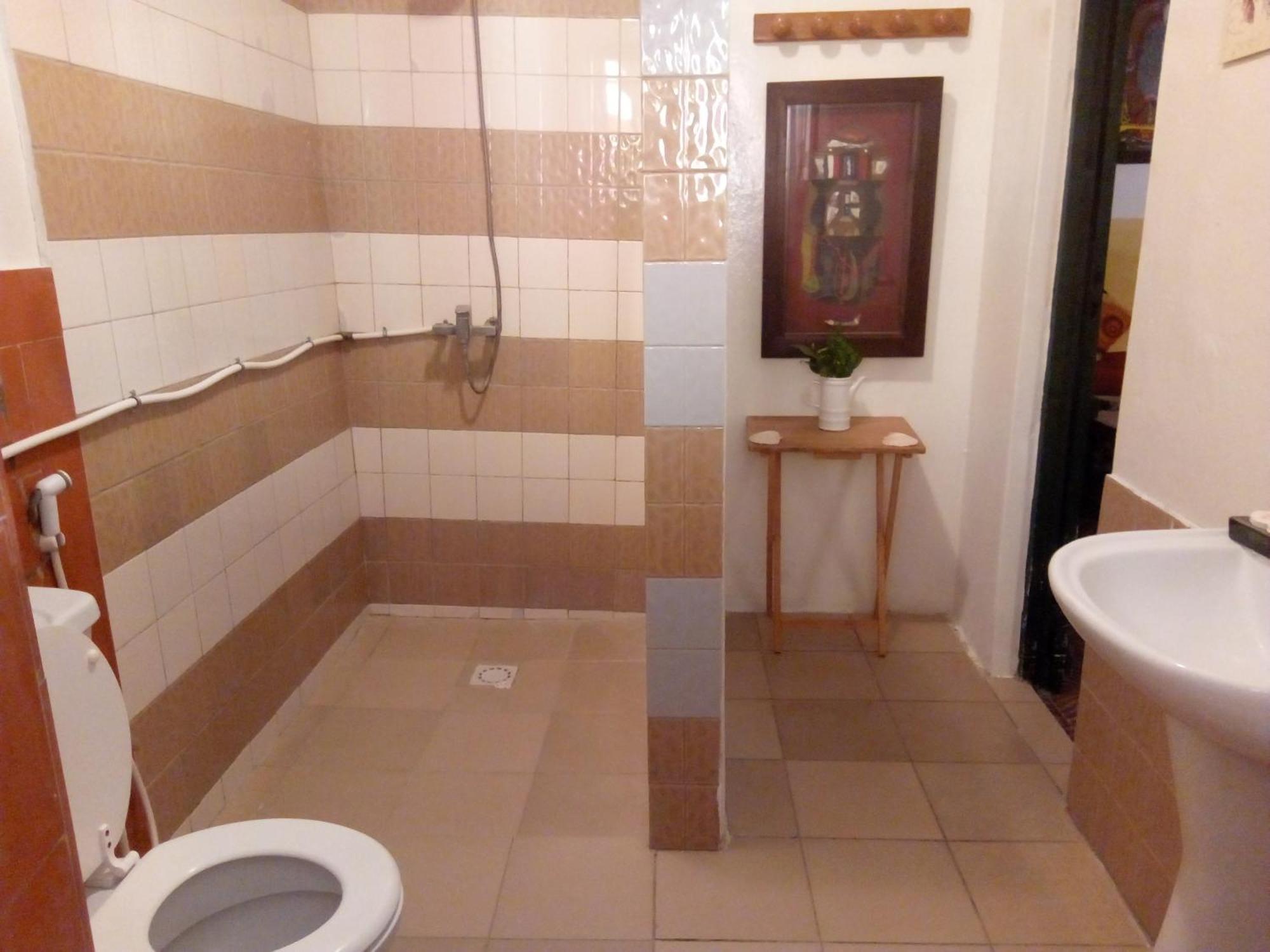 Chez Eric Hotel Goree Bilik gambar