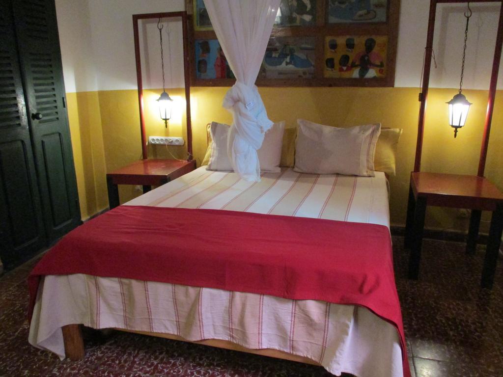 Chez Eric Hotel Goree Luaran gambar